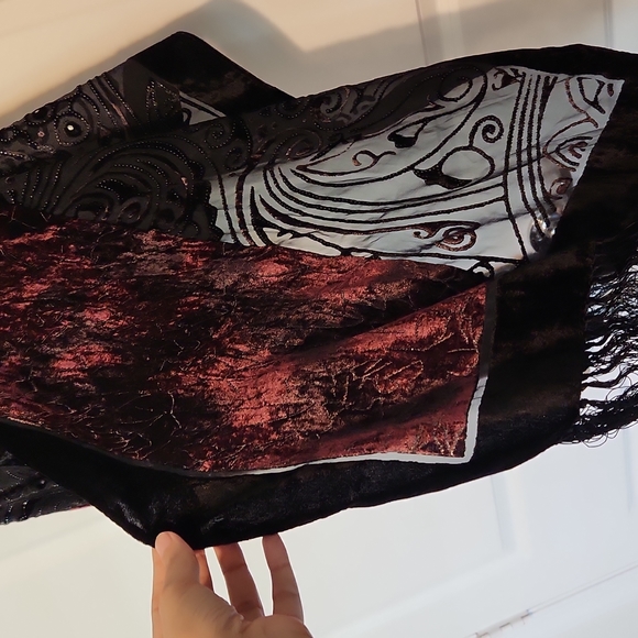 Black & Purple winter scarf - Picture 3 of 5